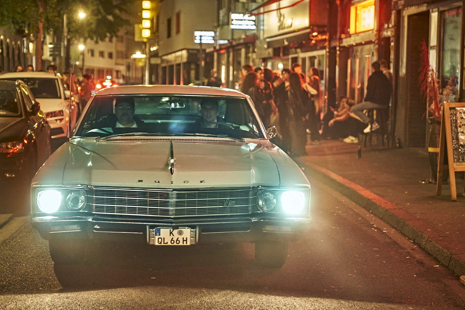 Buick Le Sabre 400 Köln bei Nacht